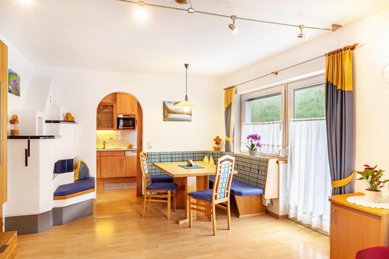 Haus Alpenheim Apartment 3 Tux Bagian luar foto