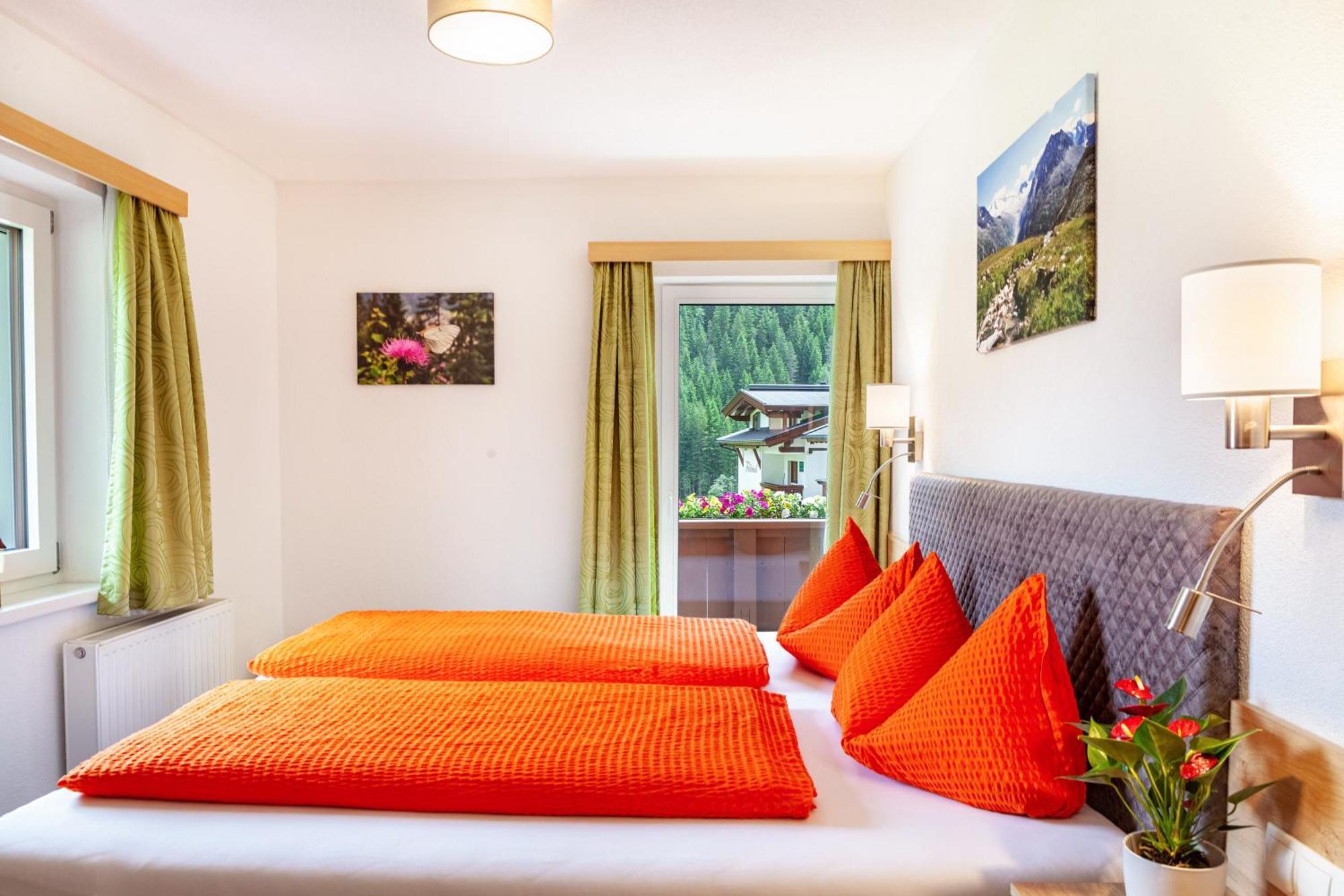 Haus Alpenheim Apartment 3 Tux Bagian luar foto